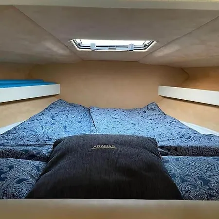 Adamas بوتيل